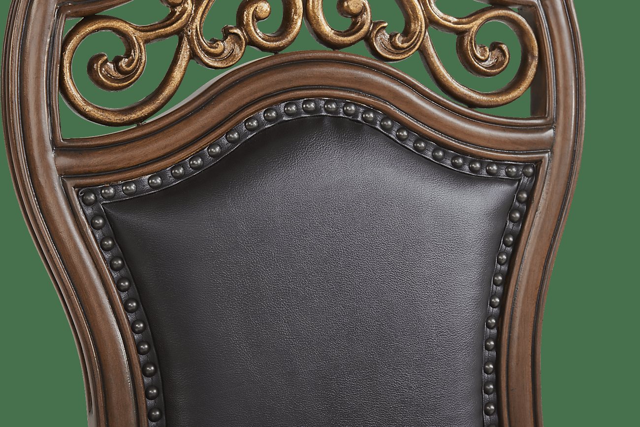 Close-up: back and seat